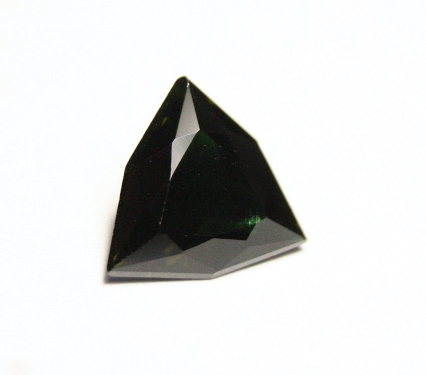 Rare Usambara Effect Faceted Chrome Tourmaline 2.3ct - Colour Change Tourmaline