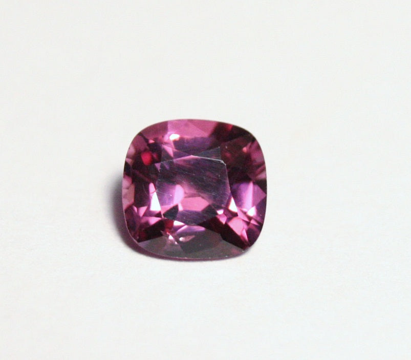 Mahenge Garnet Gem Natural gemstones at Clearwatergems