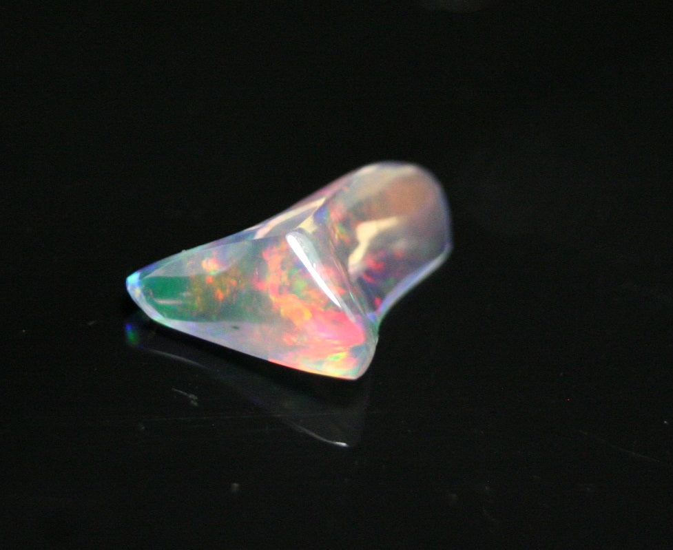 0.96ct Rare Mexican Contraluz Precious Opal - Stunning Water Opal See Video