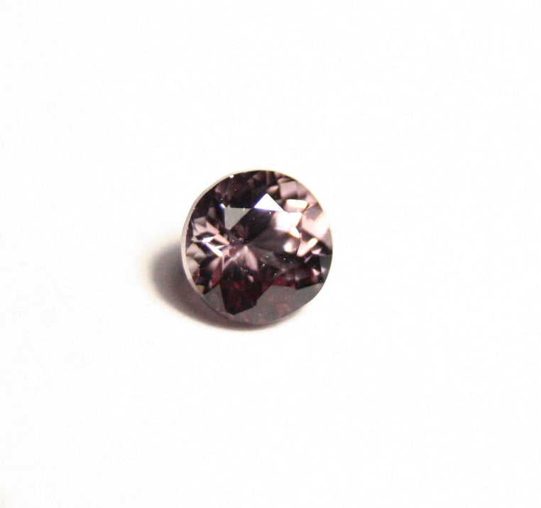 Colour Change Garnet 0.35ct Rare Scintillating Round Cut Fine Gem Tanzania 4x4mm