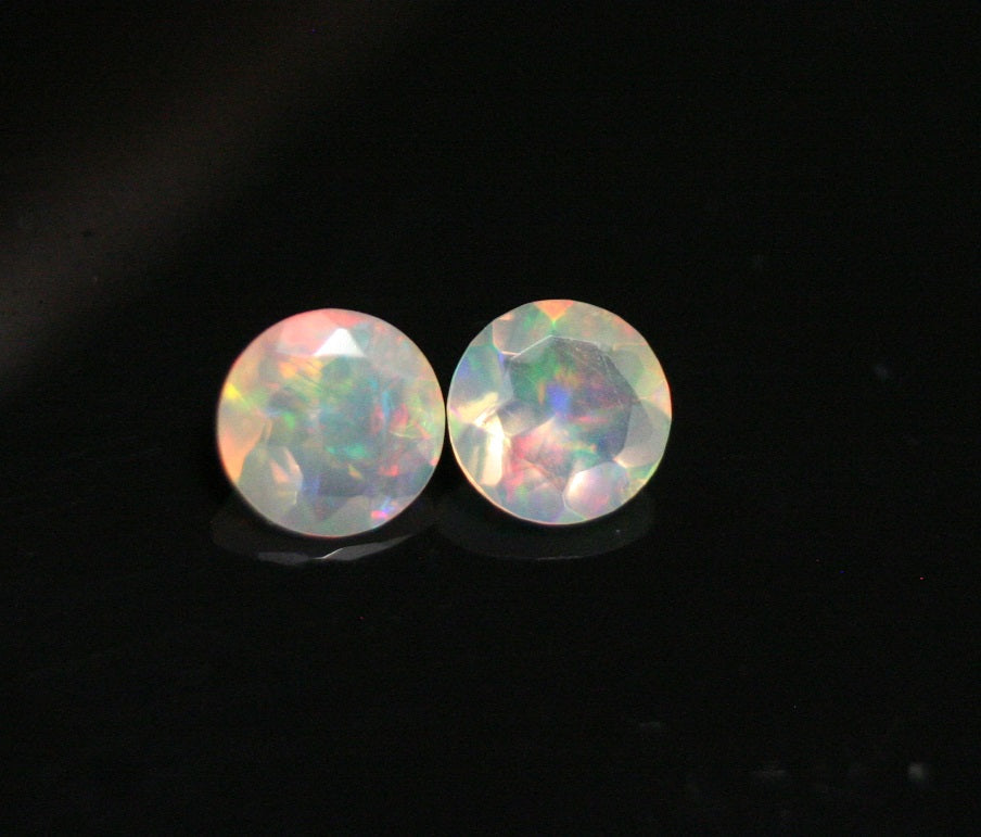 Faceted Welo Crystal Opal Round Pair 0.58ct - Rainbow Flash AAA Jelly Opal 5x5mm