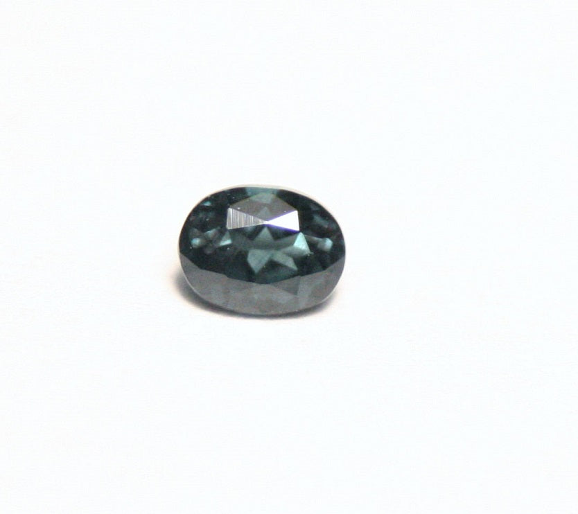 0.16ct Bekily Colour Change Garnet, Madagascar Worlds Rarest Garnet 3x2mm