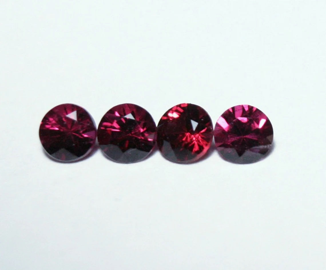 Purple Malaya Garnet 0.56ct 3mm Scintillating Round 4pc Lot Natural Madagascar