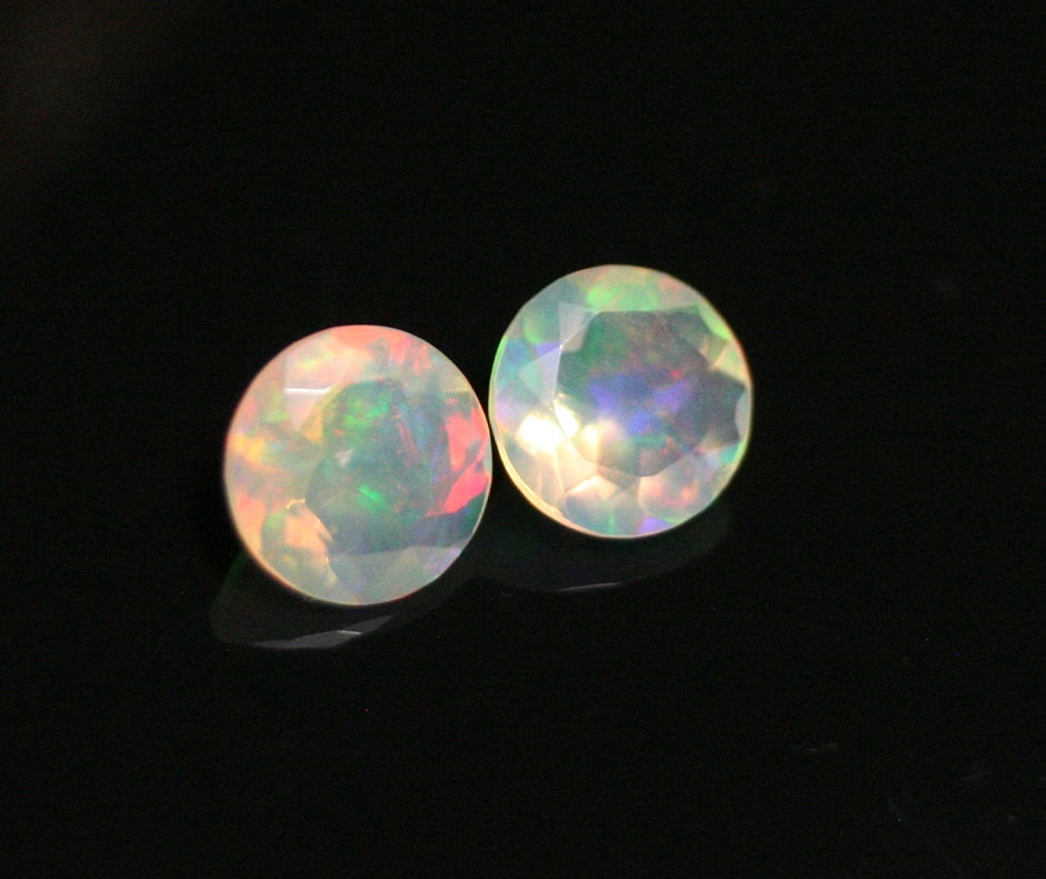 Faceted Welo Crystal Opal Round Pair 0.58ct - Rainbow Flash AAA Jelly Opal 5x5mm