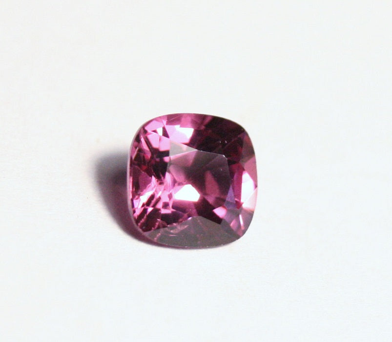 Mahenge Garnet Gem Natural gemstones at Clearwatergems