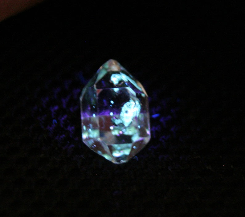 Fluorescent Petroleum Enhydro Oil Diamond Quartz Crystal at Clearwatergems