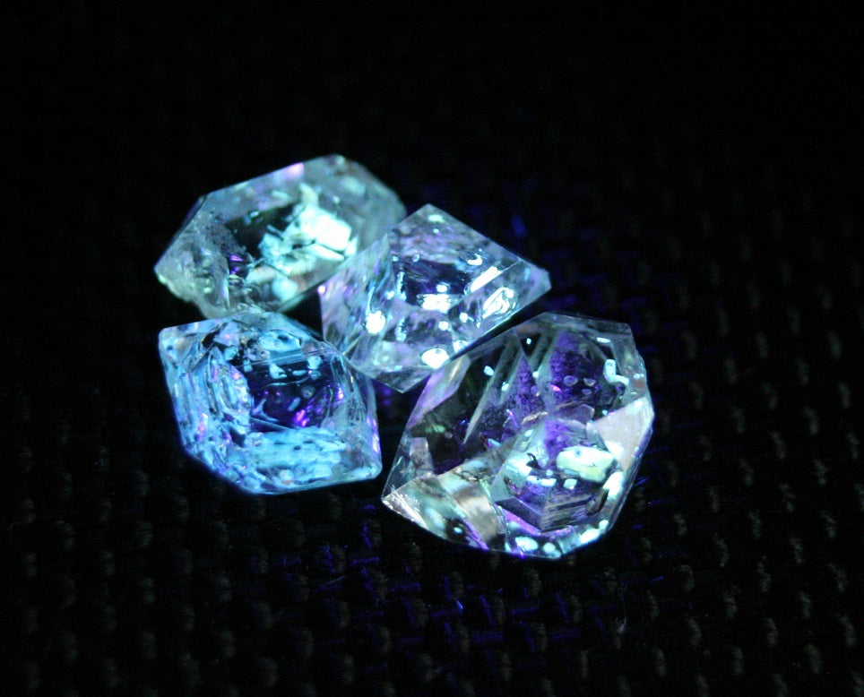 6.55ct Rare Fluorescent Petroleum Enhydro Oil Diamond Quartz Crystal 4pc Lot