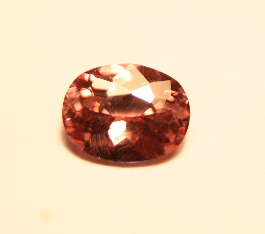 Colour Change Garnet 1.07ct Rare Scintillating Oval Cut Fine Gem Tanzania 7x5mm